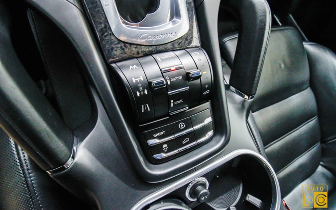 Porsche Cayenne cena 117777 przebieg: 111000, rok produkcji 2012 z Jedlicze małe 781